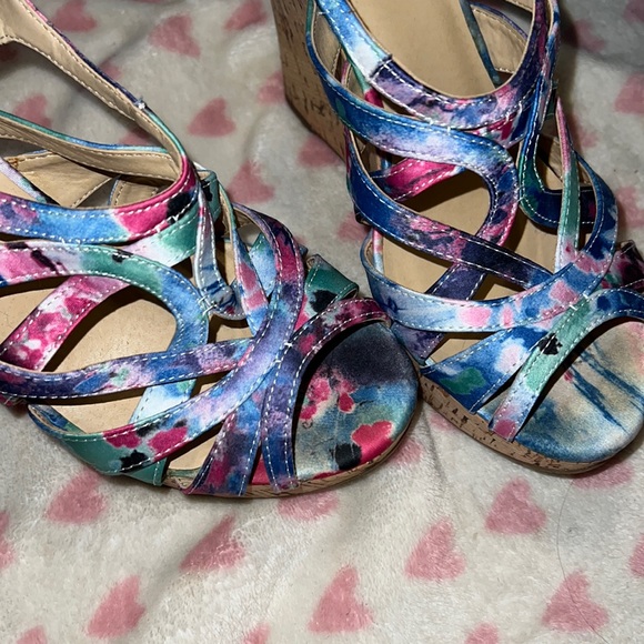 Wedges. - Picture 2 of 3